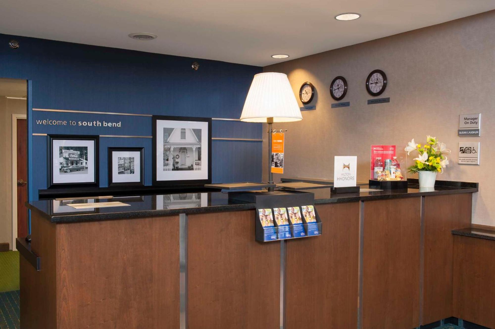 Hampton Inn & Suites South Bend Bagian luar foto