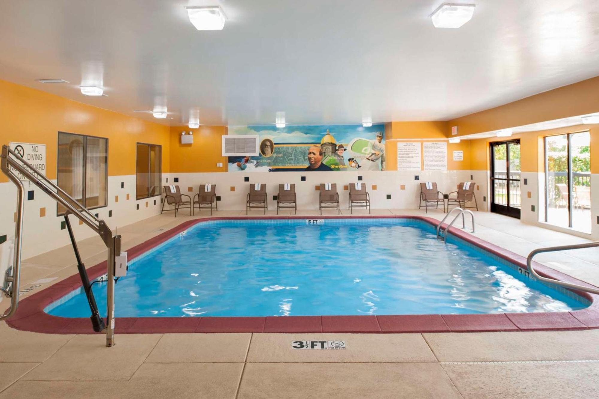 Larkspur Landing South Bend Hotel Bagian luar foto